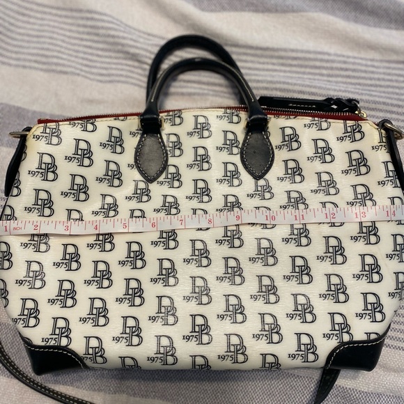 Dooney & Bourke Handbag - Picture 1 of 4